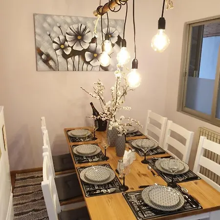 Apartment Cozy 3 Bedroom