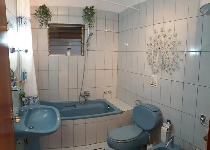 Cozy 3 Bedroom Apartment Appartement