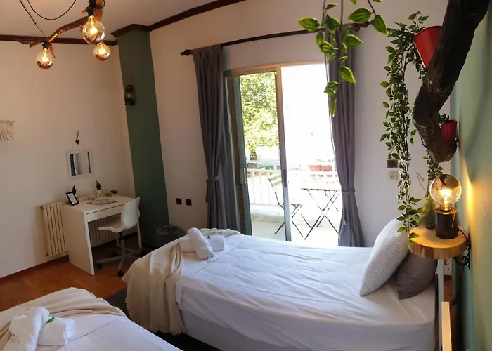 Cozy 3 Bedroom Apartment