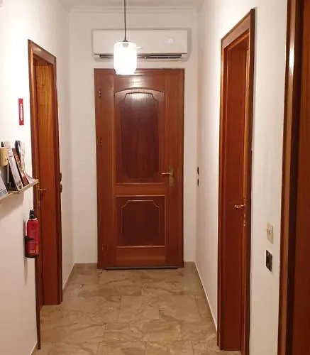 Cozy 3 Bedroom Apartment