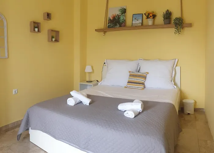Cozy 3 Bedroom Apartment